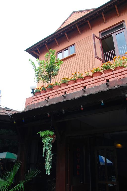 Mandap Hotell Kathmandu Exteriör bild